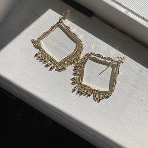 Drop Kendra Scott earrings